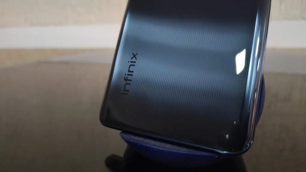 Review: smartphone infinix note10 pro surpreende com boas especificações e dois anos de garantia Review: infinix note10 pro surpreende com boas especificações