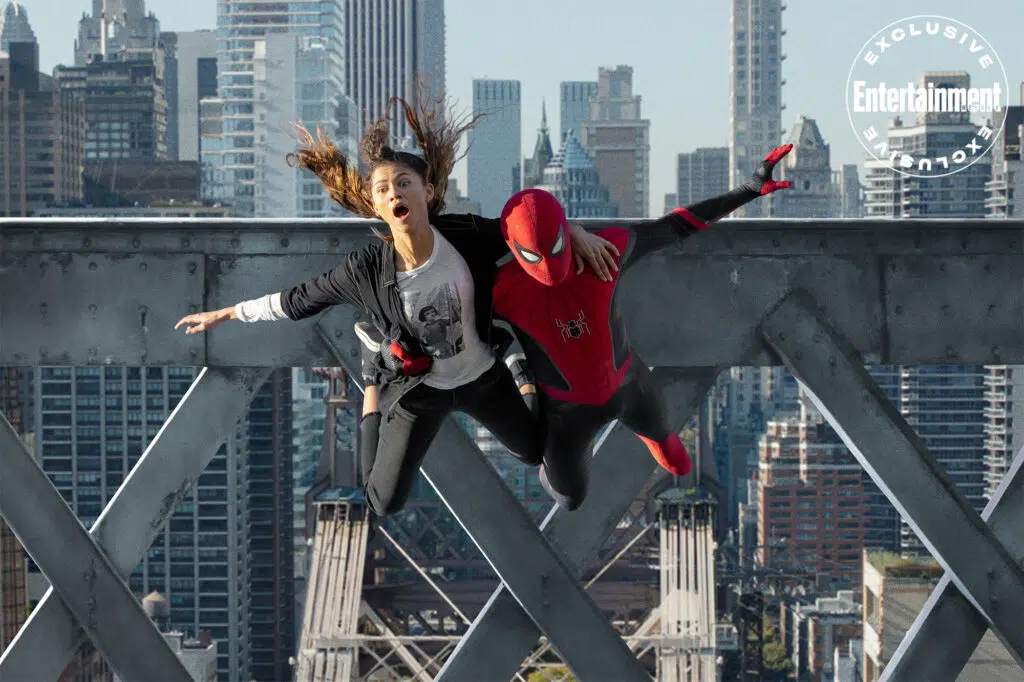 Spider-Man: No Homecoming wird am 29. im Vorverkauf erhältlich sein Peter Parker und Mary Jane in Spider-Man: No Homecoming
