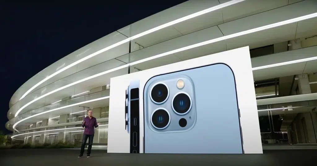 Como é feito o celular? Entenda como smartphones são criados Lançamento de um novo smartphone envolve marketing estratégico