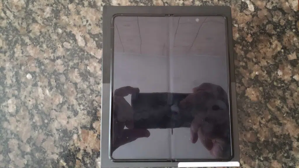 recension: galaxy z fold3 Recension: galaxy z fold3. Galaxy Z Fold3, Samsungs top-of-the-line vikbara, ger det bästa av smartphones till en gigantisk skärm med stöd för s-pen