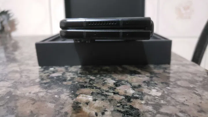 recension: galaxy z fold3 Recension: galaxy z fold3. Galaxy Z Fold3, Samsungs top-of-the-line vikbara, ger det bästa av smartphones till en gigantisk skärm med stöd för s-pen