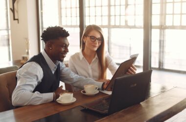 Vagas de emprego e estágio em grandes empresas