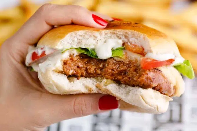 Cortar carne e laticínios faz bem à saúde? Veja o que a ciência diz Cortar carne e laticínios faz bem à saúde? Veja o que a ciência diz