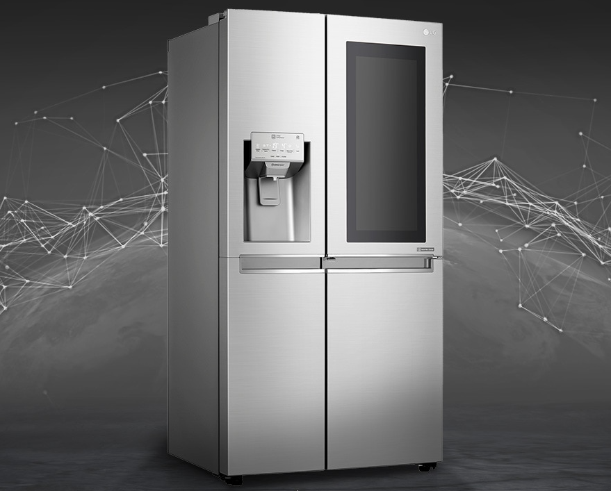 O design da geladeira lg side by side é elegante, e sua cor, aço escovado, traz também um ar mais discreto. Reprodução: lg.