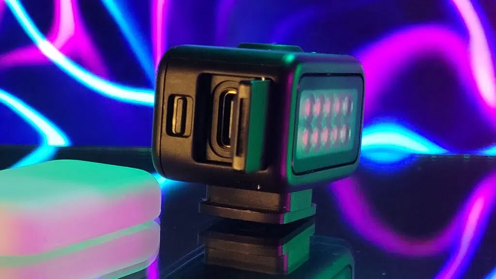 Review: gopro hero10 black Review: gopro hero10 black. A gopro hero10 black é, sem dúvida, uma das melhores câmeras de ação e sua estabilização eletrônica impressiona bastante.