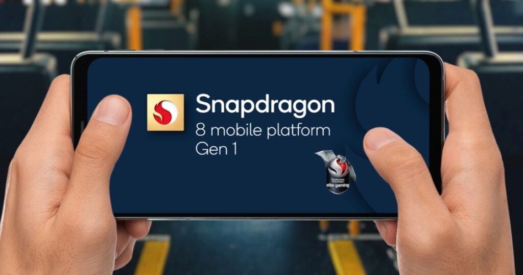 Moto edge x30: conheça o 1º smartphone com snapdragon 8 gen 1. Confira detalhes sobre o novo moto edge x30, smartphone com três câmeras traseiras de 50 mp e novo processador da qualcomm para celulares premium