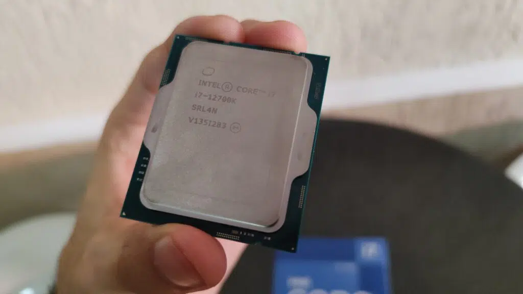 Review: i7-12700k volta a colocar a intel no topo Review: i7-12700k volta a colocar a intel no topo. O processador intel core i7-12700k ajuda a empresa a retornar ao panteão máximo de cpus, com tecnologias vanguardistas e muito desempenho
