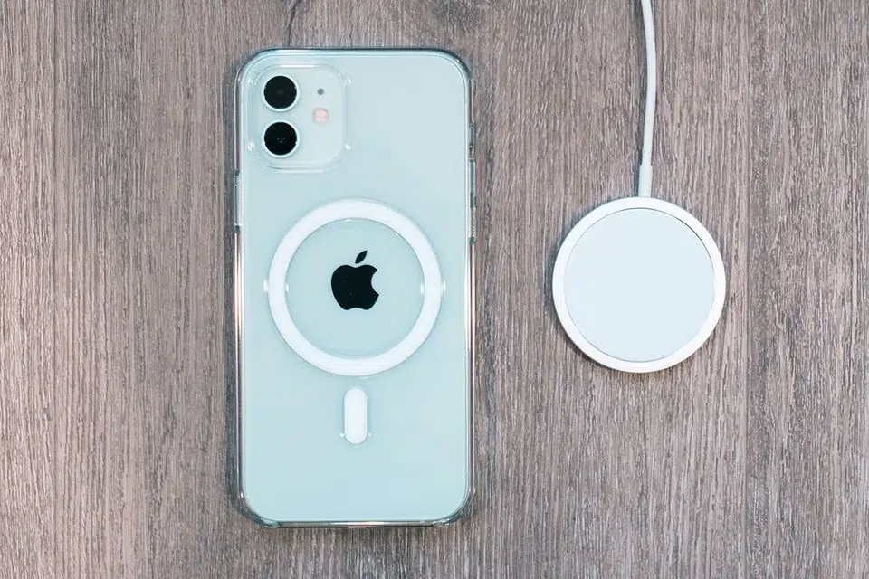 Como escolher carregador sem fio (com recomendações) Carregador sem fio magsafe da apple
