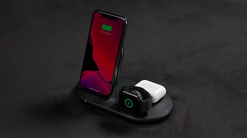 Como escolher carregador sem fio (com recomendações) Como escolher carregador sem fio (com recomendações). Entenda todos os modelos, padrões de carregamento e como escolher o carregador ideal para seu dia a dia
