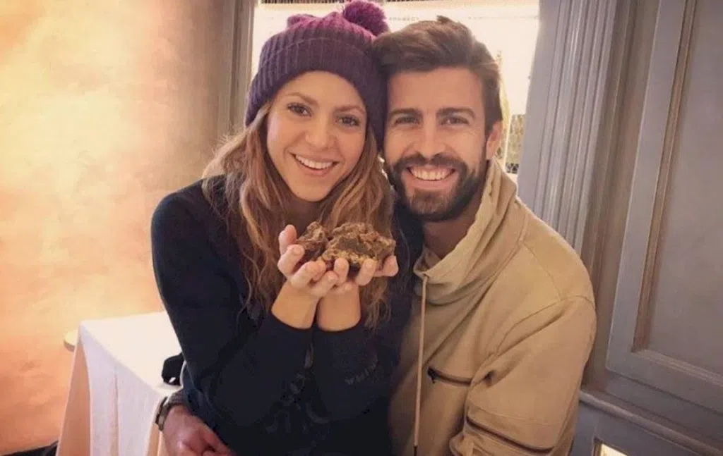 Shakira al descubrir que su celular tiene cámara es el viral de la semana Shakira y Gerard Piqué