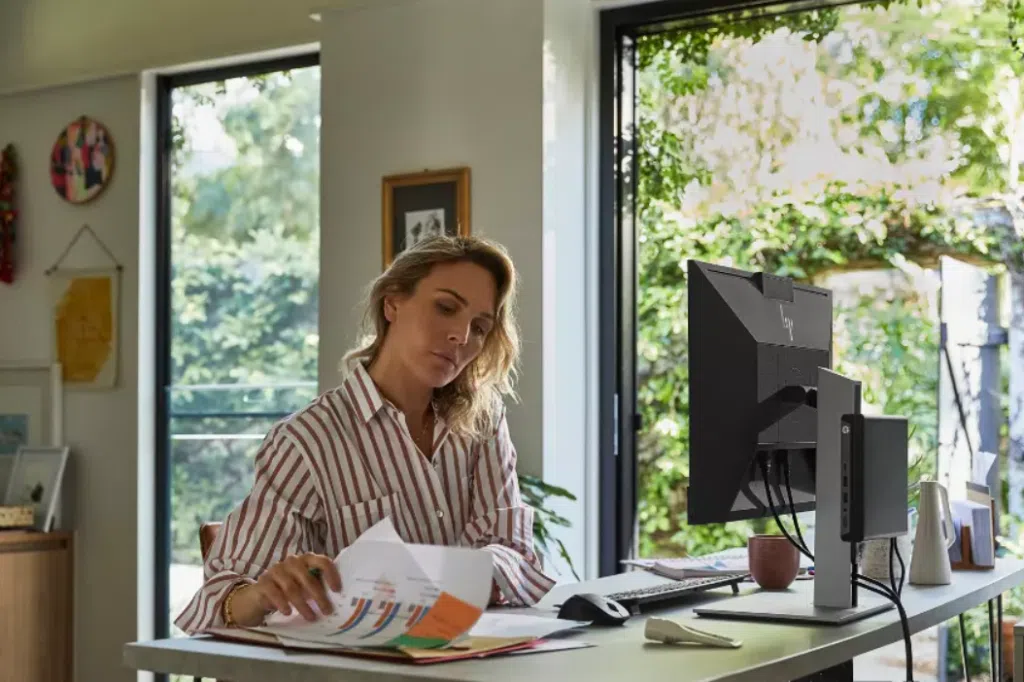 Hp apresenta pcs all-in-one para impulsionar trabalho híbrido Hp elite mini 800 g9 desktop pc