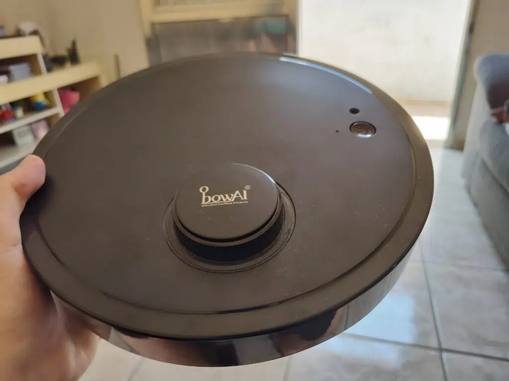 Review: robot aspirador ob12, sencillo sin medida El robot aspirador ob12 tiene un diseño lindo pero muy simple