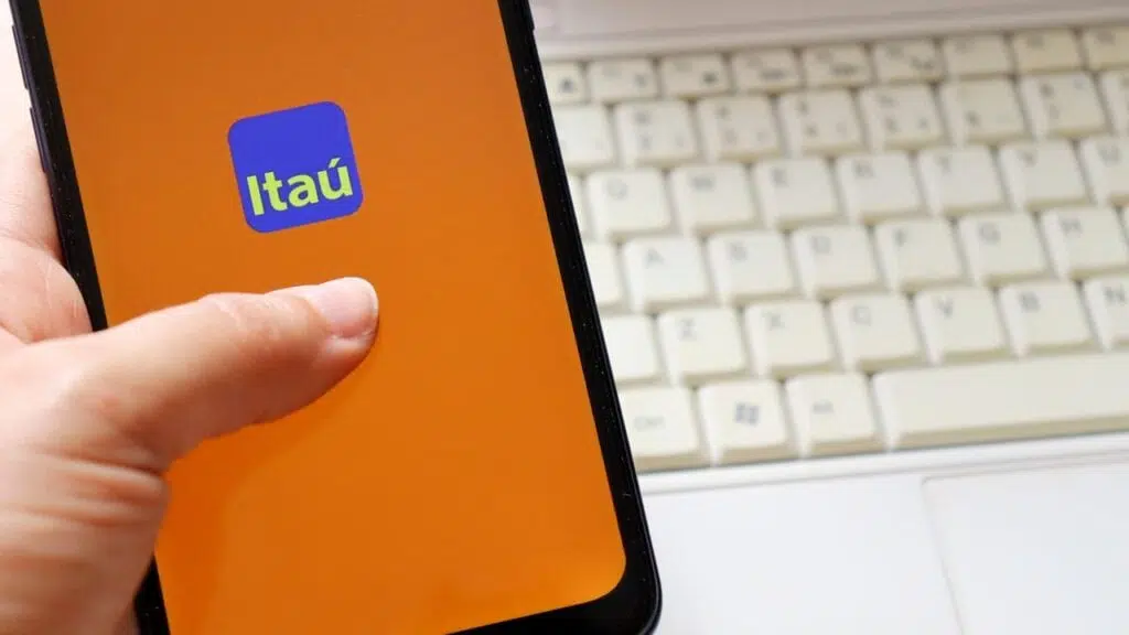 App do itaú fica fora do ar e registra saques e depósitos indevidos App do itaú fora do ar registra saques e depósitos indevidos