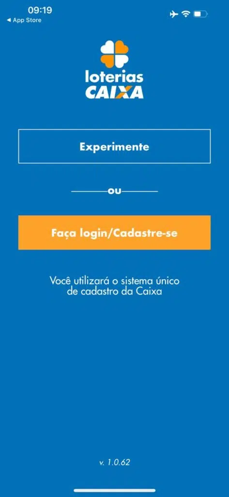 Como jogar na mega-sena pela internet Como jogar na mega-sena pela internet: você pode optar por realizar suas apostas sem um cadastro no site da caixa. Reprodução: lucas gomes, showmetech