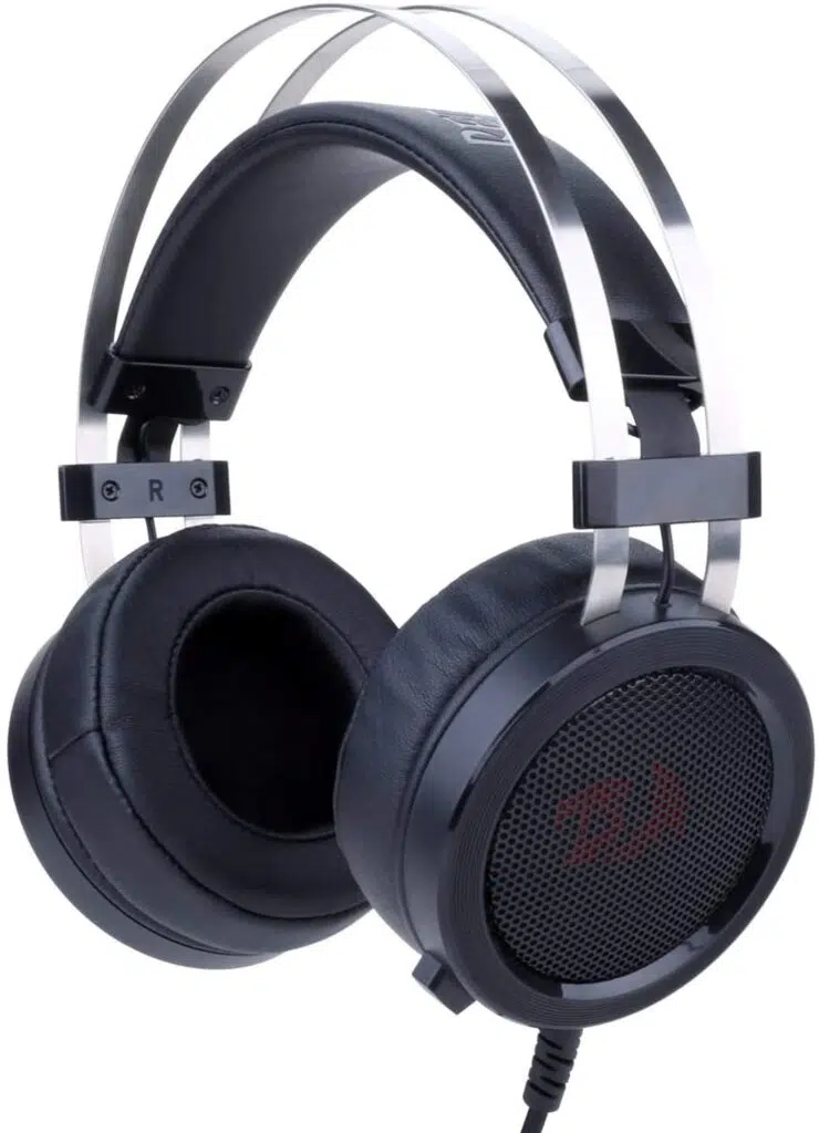 Os 13 melhores acessórios para flight simulator A imagem mostra o headset gamer scylla h901