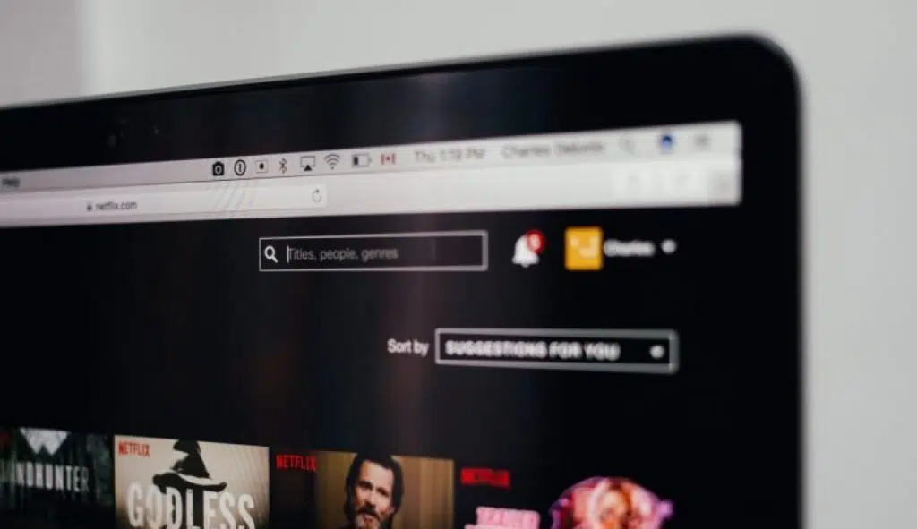 Netflix cobrará taxa adicional para quem dividir assinatura Tela inicial da netflix
