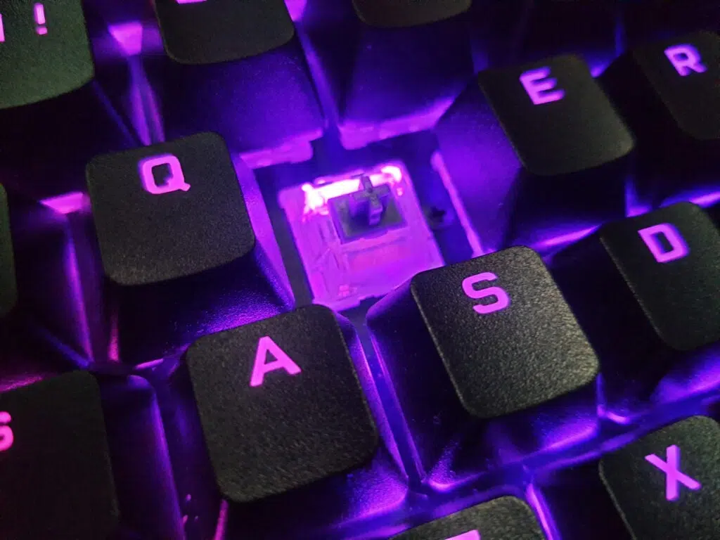 Bewertung: Die Corsair K100 RGB-Tastatur ist eine robuste Option für Gamer Bewertung: Die Corsair K100 RGB-Tastatur ist eine robuste Wahl für Gamer