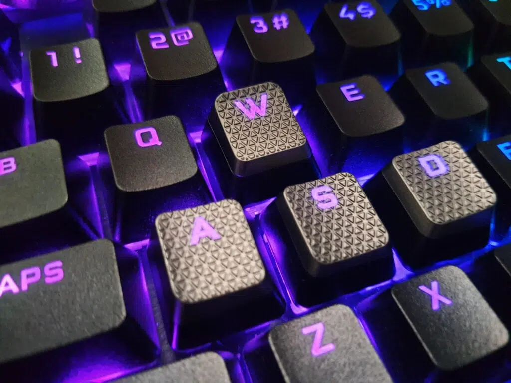 Bewertung: Die Corsair K100 RGB-Tastatur ist eine robuste Option für Gamer Bewertung: Die Corsair K100 RGB-Tastatur ist eine robuste Wahl für Gamer
