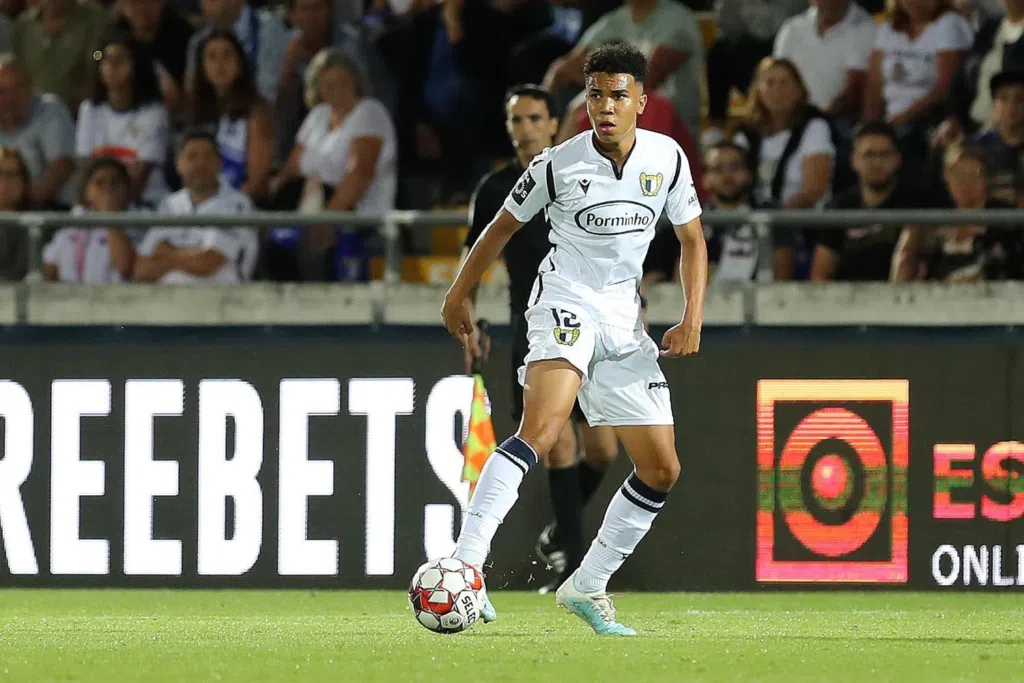 Melhores promessas do fifa 22 para o modo carreira Melhores promessas do fifa 22 para seu modo carreira