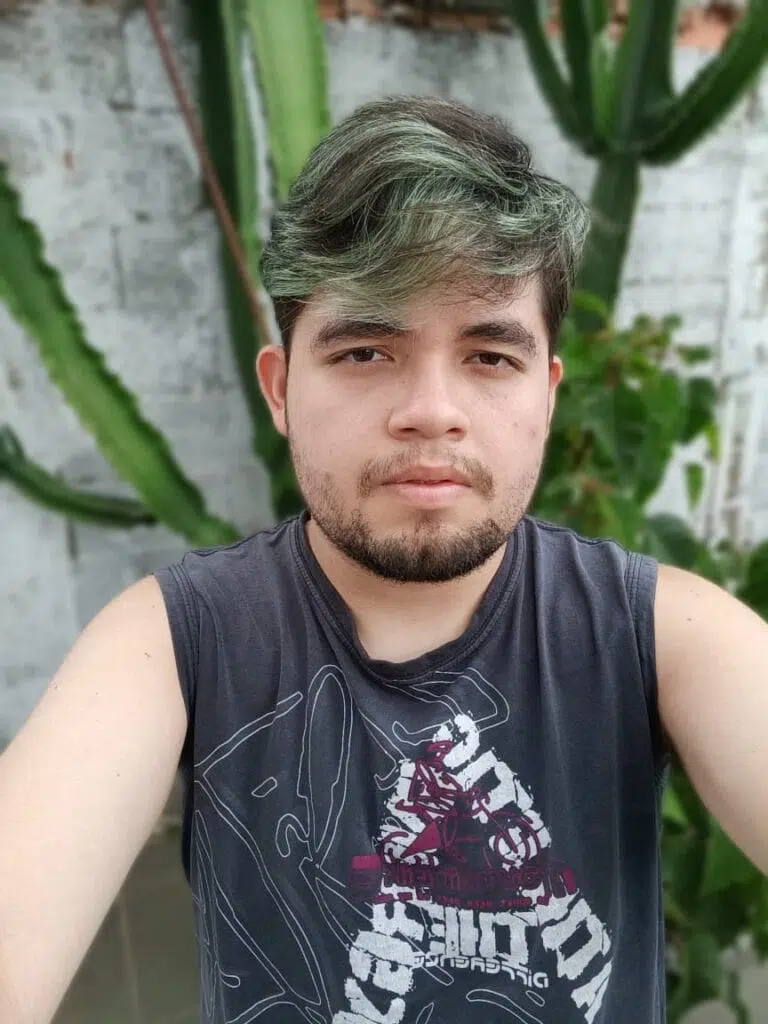 Review: realme 9 pro+ tem bateria pro dia todo A câmera de selfie do realme 9 pro plus é boa o suficiente para fotos nas redes sociais