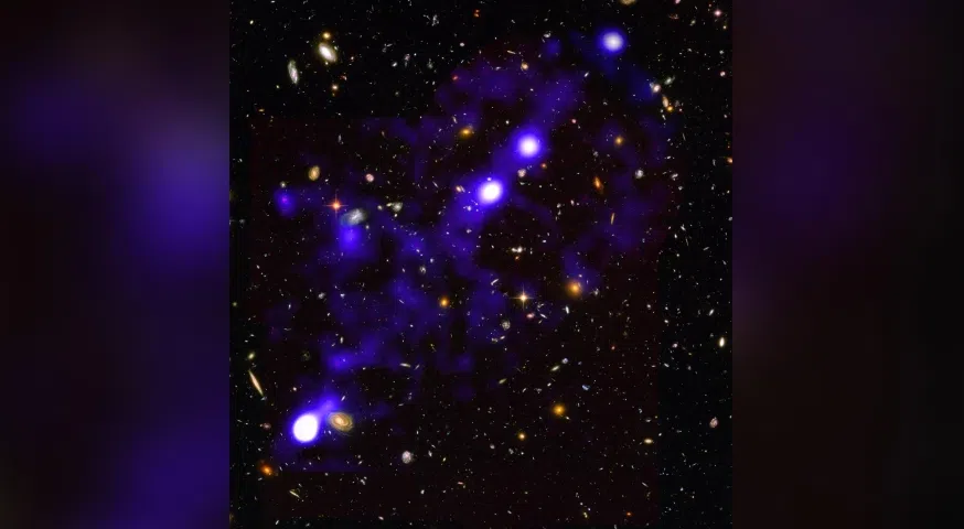 Estudo descobre teia cósmica que conecta o universo e molda matéria escura Primeiras imagens da teia cósmica