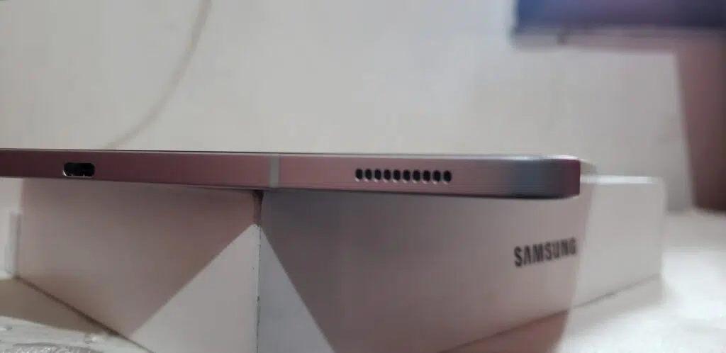 Review: galaxy tab s7 fe tem tela grande e boa bateria Entrada de carregamento do tablet android da samsung