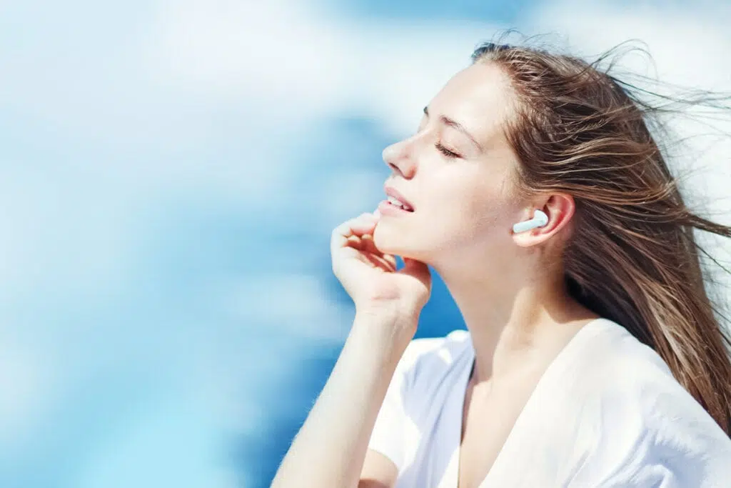 Haylou moripods anc tem cancelamento de ruído ativo e 33h de bateria Preço e disponibilidade do haylou moripods anc