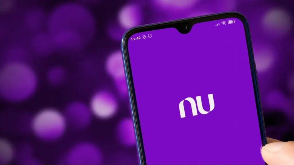 O que está acontecendo com o nubank? Smartphone com nubank