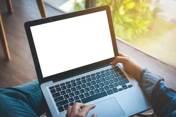 ノートブックを探す: 仕組みと費用を理解する Teste - ノートのリース ノートのリース