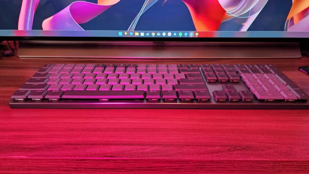 Review: teclados mx mechanical e mx mechanical mini Review: teclados mx mechanical e mx mechanical mini. Voltados para criadores de conteúdo, confira o que achamos dos mx mechanical e mx mechanical da logitech e considere a compra (ou não)