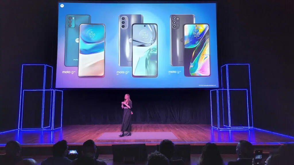 Moto edge 30, moto g82 e mais chegam ao brasil a partir de r$ 2. 999 Moto edge 30, moto g82 e mais dois chegam ao brasil a partir de r$ 2. 999