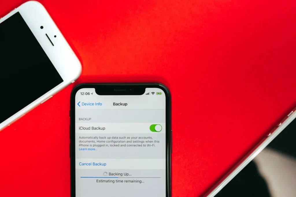 Como recuperar conversas apagadas do whatsapp no iphone Como recuperar conversas apagadas do whatsapp no iphone. Apagou alguma mensagem sem backup e se arrependeu? Não se desespere! Confira quatro maneiras de recuperar conversas apagadas do whatsapp no iphone