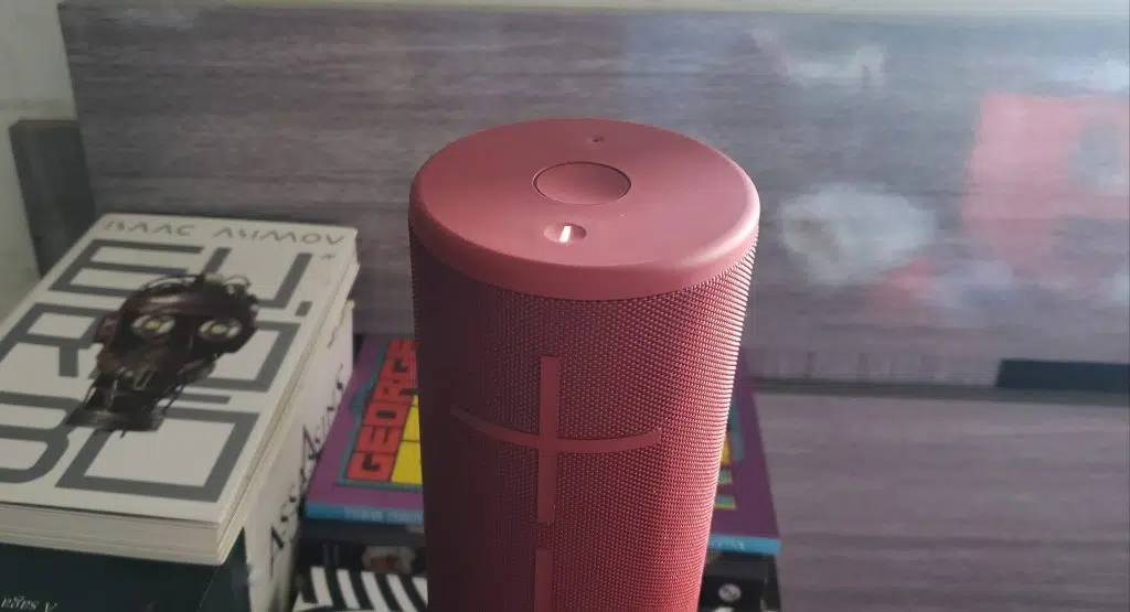 Review: megaboom 3 tem graves ideais para festas Topo da caixa megaboom 3
