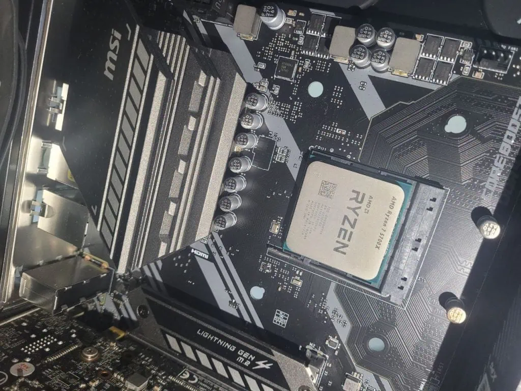 Bewertung: Ryzen 7 5700x ist AMDs erschwingliche Option mit 8 Kernen Bewertung: Ryzen 7 5700x ist AMDs erschwingliche Option mit 8 Kernen. showmetech hatte die gelegenheit, den ryzen 7 5700x, den 8-kern-prozessor von amd, zu einem preis unter r$ 2 zu testen