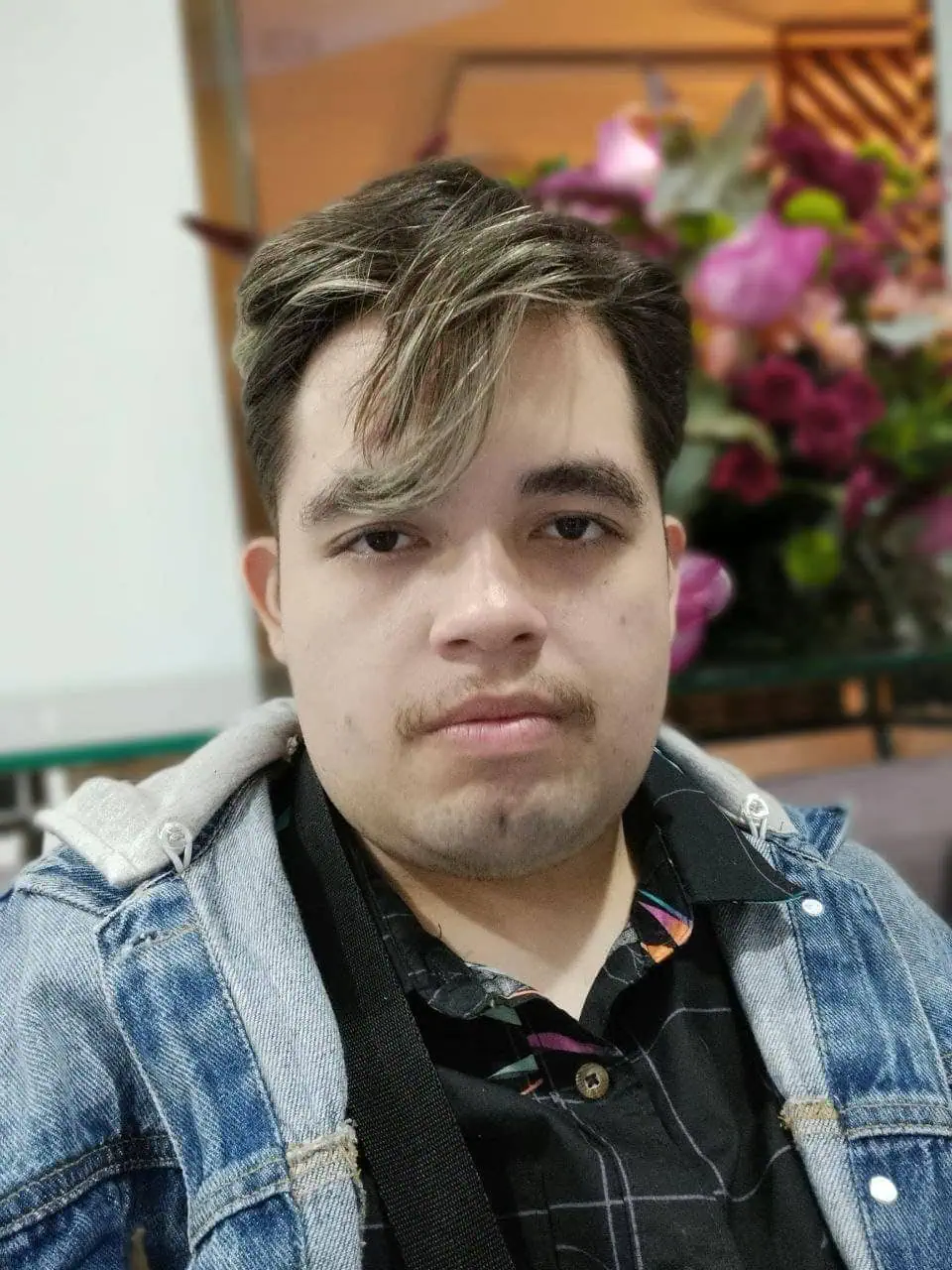 검토: realme 9는 최고급 카메라를 갖춘 중개자입니다. 영역 9에서 셀카