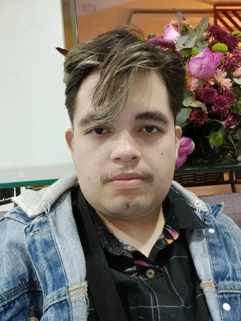 검토: realme 9는 최고급 카메라를 갖춘 중개자입니다. 영역 9에서 셀카