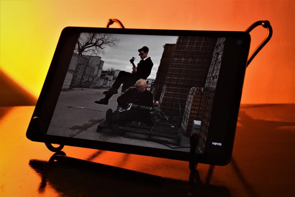 O tablet da samsung proporciona vários modos de uso devido à qualidade de som e imagem
