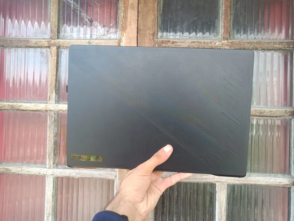 Review: asus rog zephyrus m16, een droom gaming-notebook Asus rog zephyrus m16 gu603 buiten