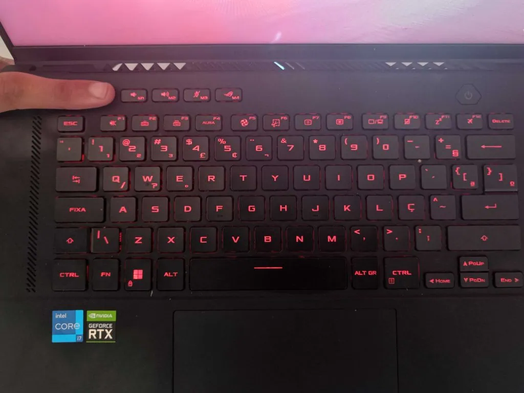 Review: asus rog zephyrus m16, een droom gaming-notebook asus rog zephyrus m16 gu603 toetsenbord