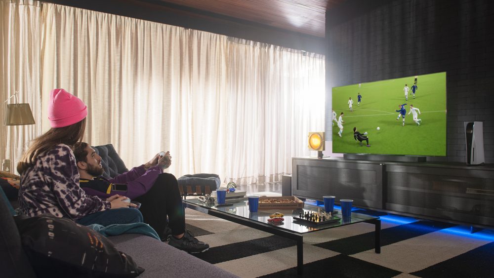 Das smart tvs, a neo qled gaming qn90 é o presente ideal para pais que jogam videogames