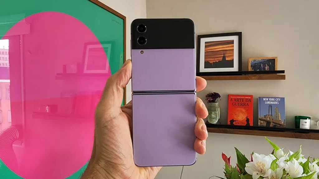 검토: Galaxy Z Flip4 5g는 혁신보다 아름다움에 더 끌립니다. 검토: Galaxy Z Flip4 5g는 혁신보다 아름다움에 더 끌립니다.