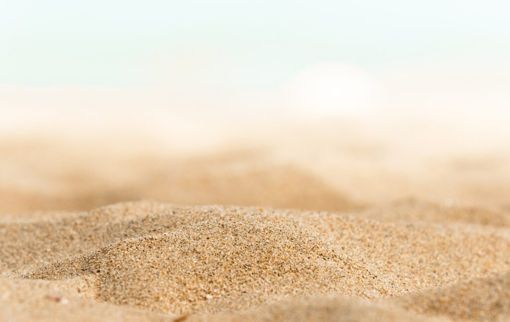 Sand contains 25% silicon.
