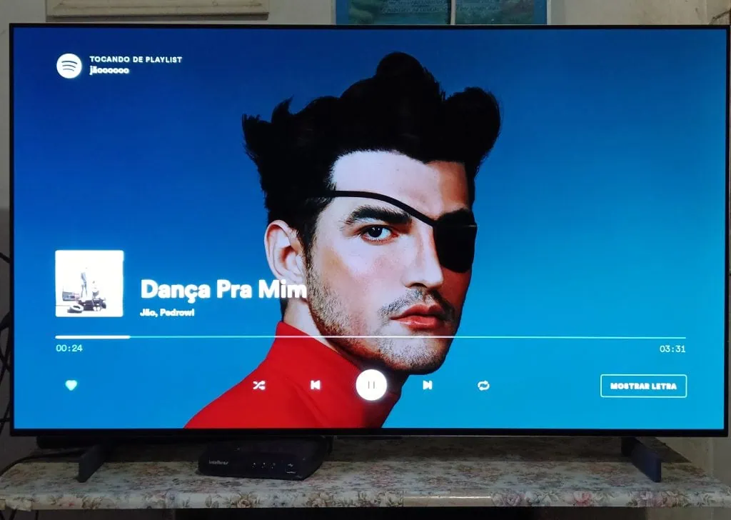 Recension: smart tv lg oled evo c2 Lg c2 42 spelar musik på spotify