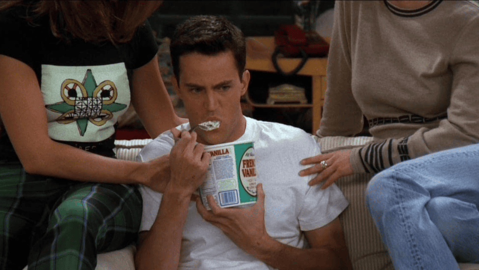 Chandler Bing에게 5단계로 이별을 극복하는 방법을 배워보세요. 챈들러 빙에게 이별을 극복하는 방법을 배워보세요