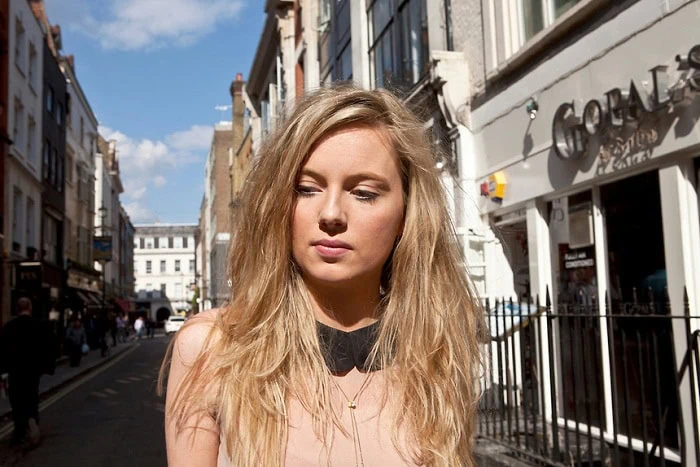 הכירו את זוכי האמי לשנת 2022 הכירו את זוכי האמי לשנת 2022. המהדורה ה-74 של פרסי האמי הביאה שילוב של הפתעות ותוצאות צפויות; לראות מי לקח הביתה את הפסלון