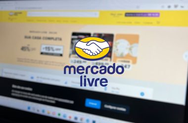 Imagem de tela do site mercado livre com destaque para o selo de segurança e opções de pagamento con.