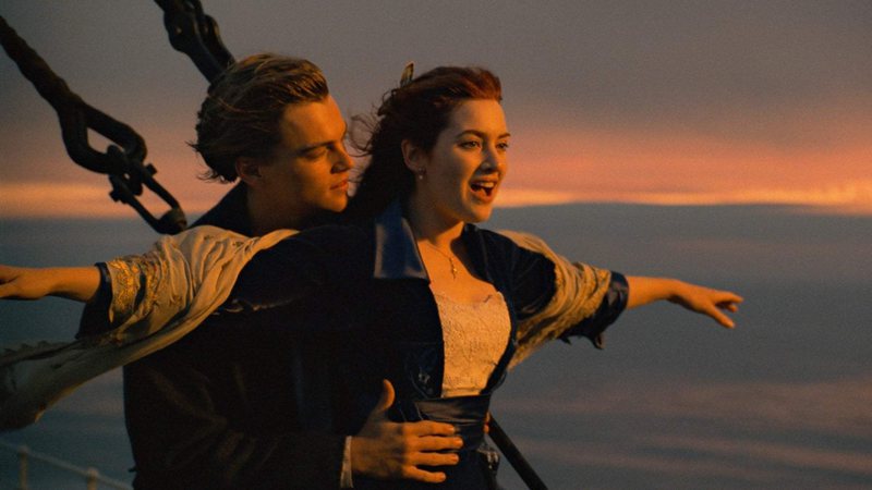 Jack e rose em clássica cena do filme titanic