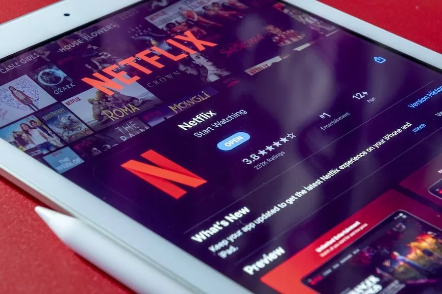 Plano mais barato da netflix custará r$19 e terá anúncios Plano mais barato da netflix custará r$19 e terá anúncios. Plano mais barato da netflix chega em 3 de novembro exibindo anúncios antes do conteúdo.