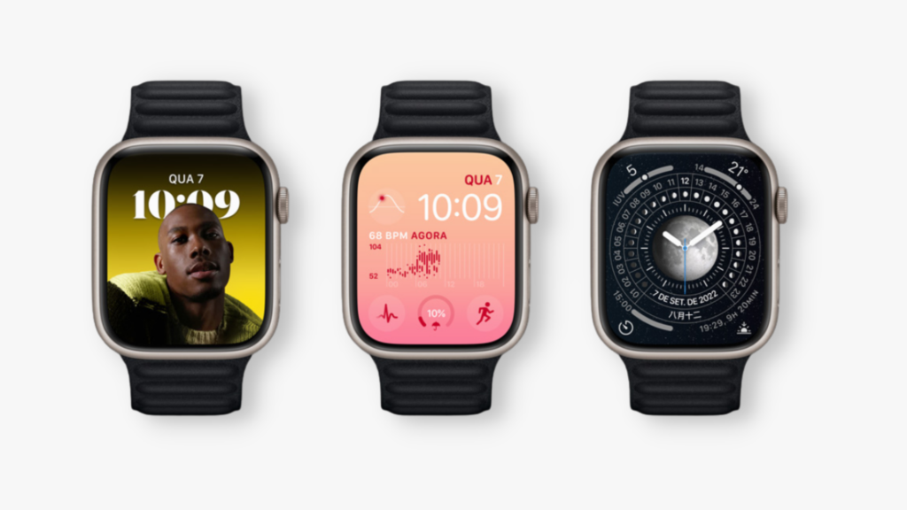 A imagem contém três apple watches no modelo series 8