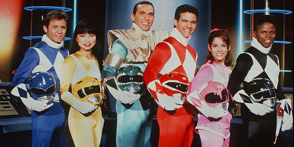 Elenco original dos power rangers em foto clássica. Confira onde estão agora os atores que marcaram época.